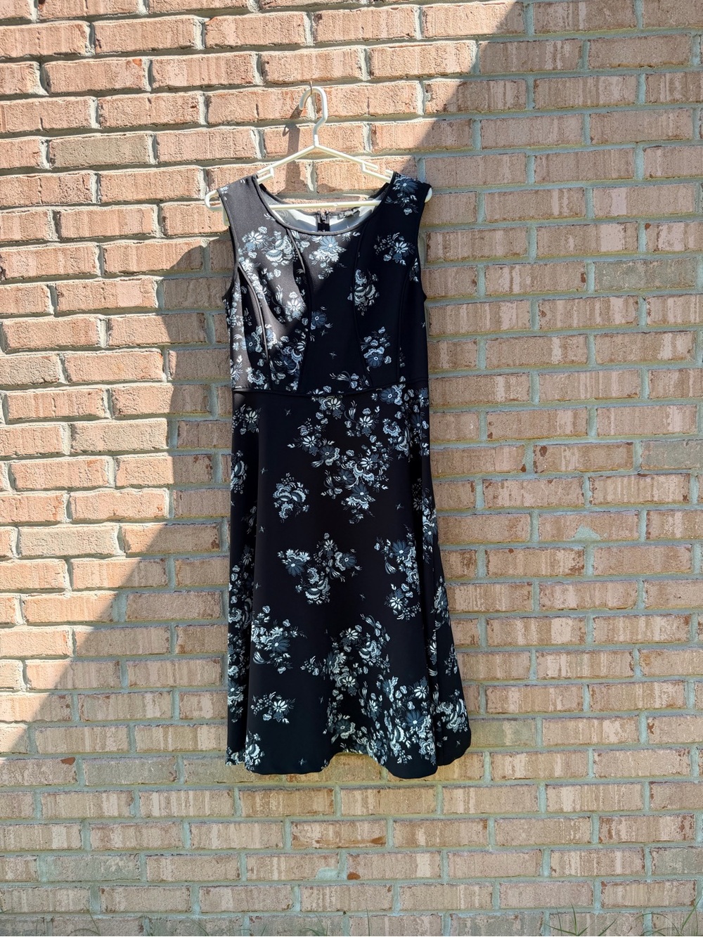 Ann Taylor Black Floral Sleeveless Fit-and-Flare Dress